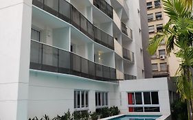 Lindo Studio no Centro SP - Próximo 25 Março